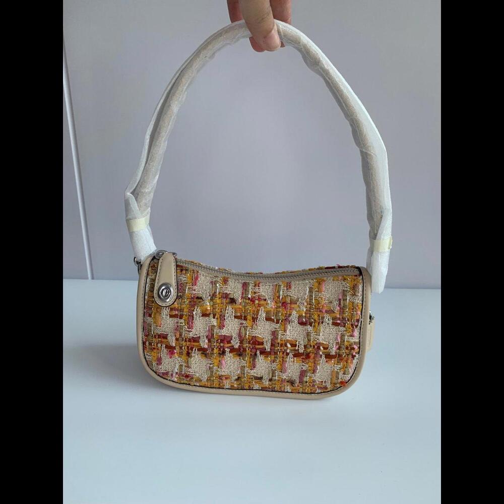 Coach Swinger 20 In Tweed  LH/NEUTRAL NWOT